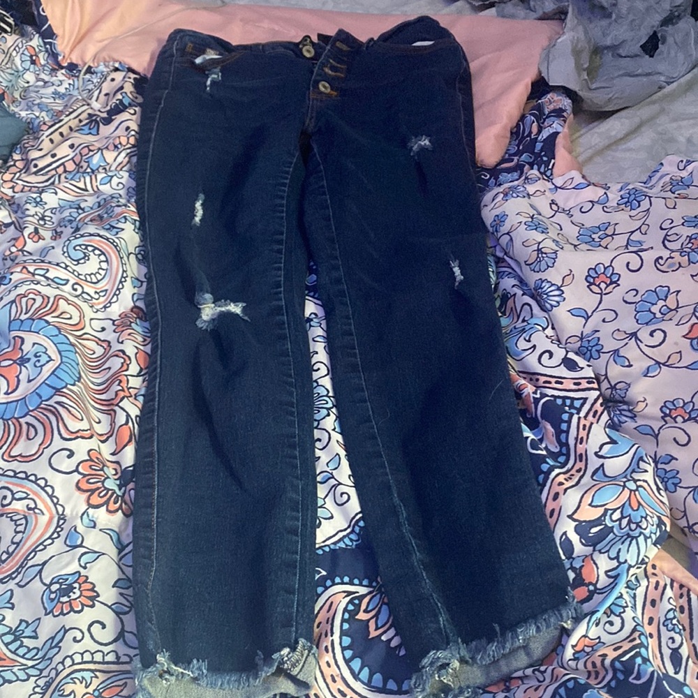 cute pair of ripped jeans in good condition